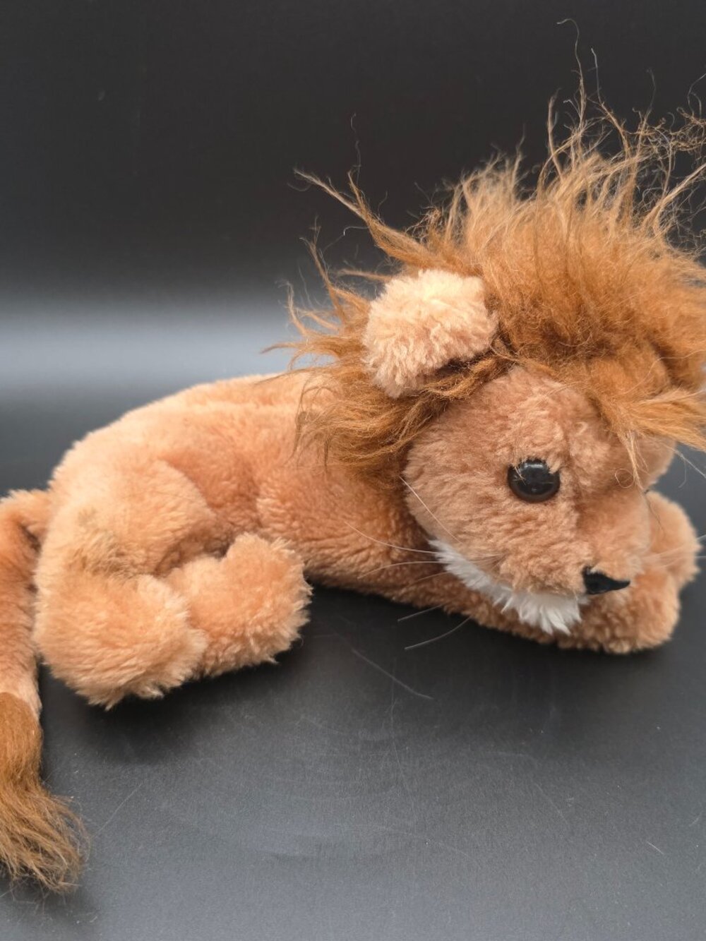 Vintage 1977 Dakin Plush Lion Laying Position 14" Long Lifelike Toy #GG1